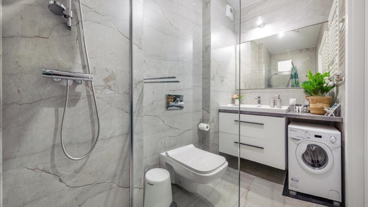 Apartament Blekitna Laguna Z Basenem - Ul Kasprowicza 20A - Holiday City Колобжег Екстериор снимка